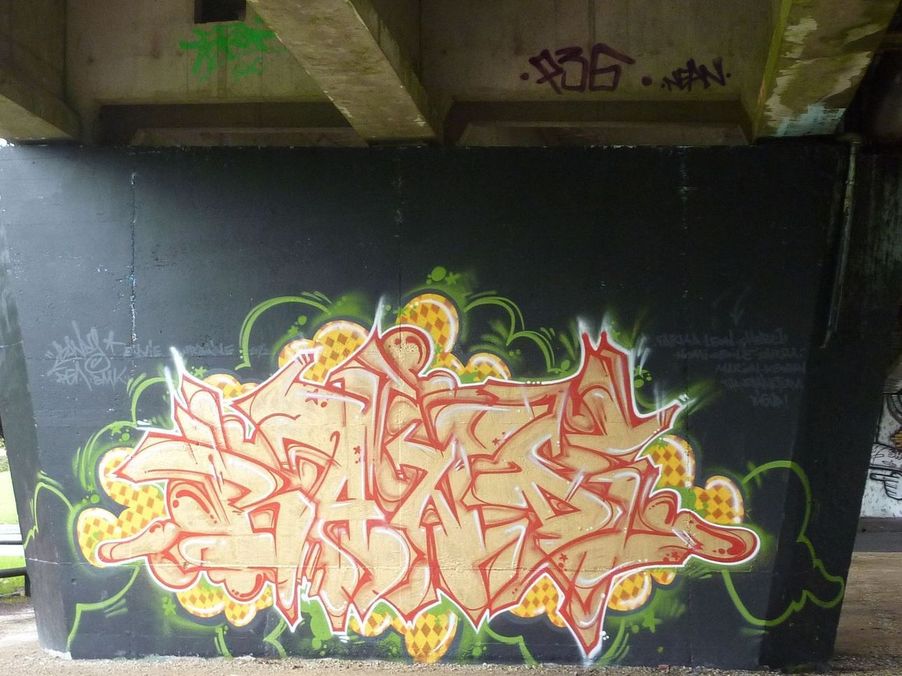 MurPaint graph7 QuaiMetayer.JPG