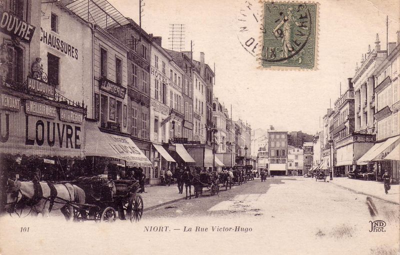 Fichier:Rue victor hugo 1919.jpg