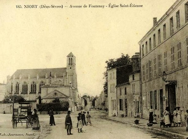 Fichier:Pensionnat route Fontenay.jpg