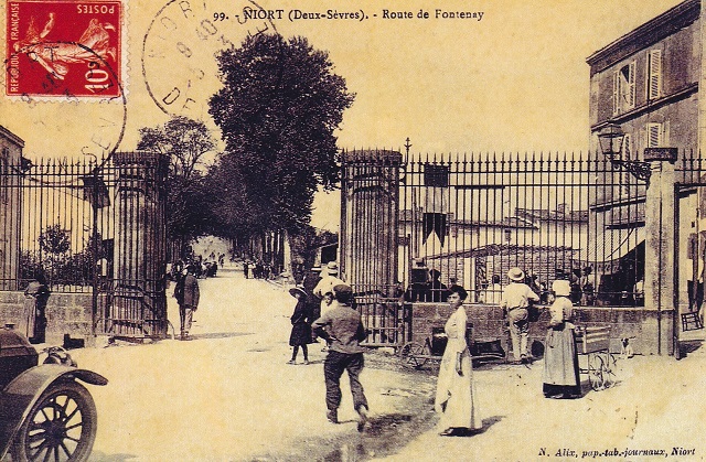 Fichier:Barriere route de Fontenay.jpg