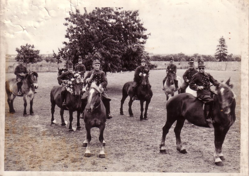 Fichier:Calvacade a souché 1955.jpg