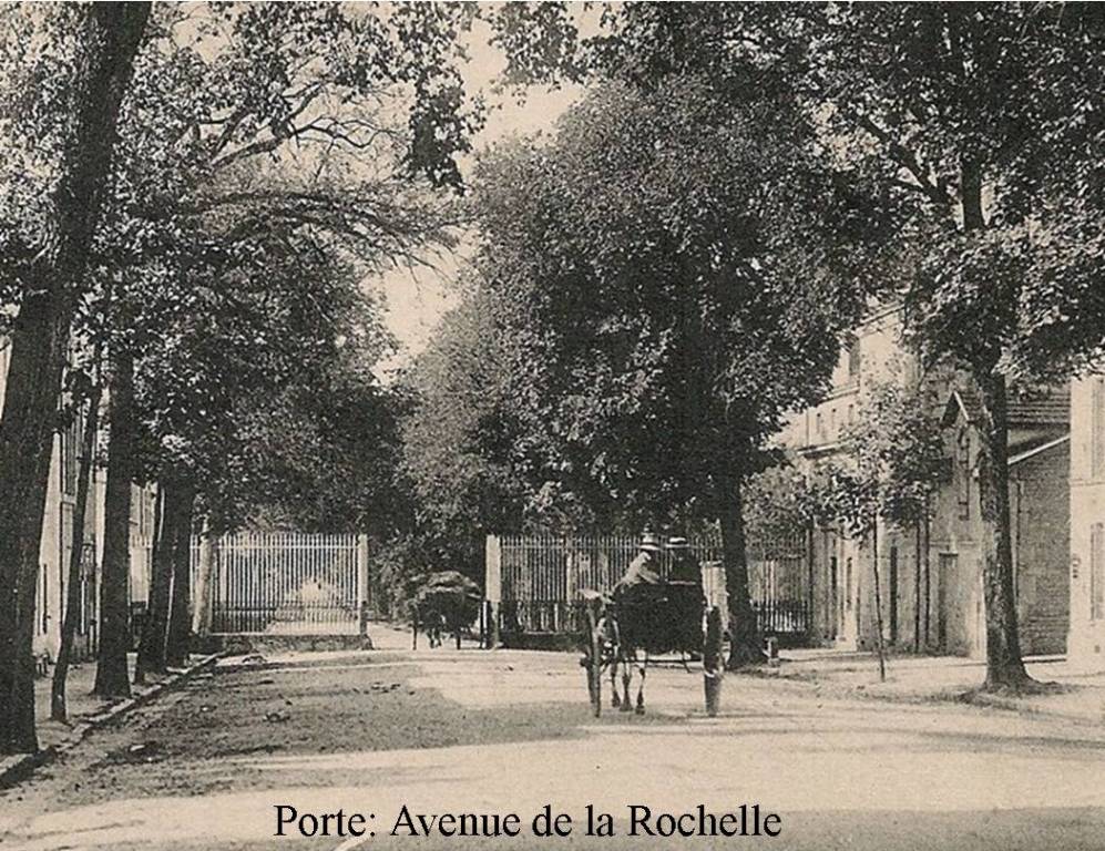 Porte av de la Rochelle.jpg