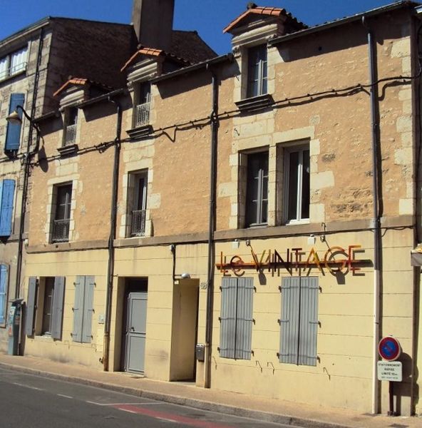 Fichier:Ancien orphelinat, rue Baugier.jpg