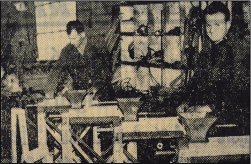 Fichier:1958 Biscara décortiqueur.jpg