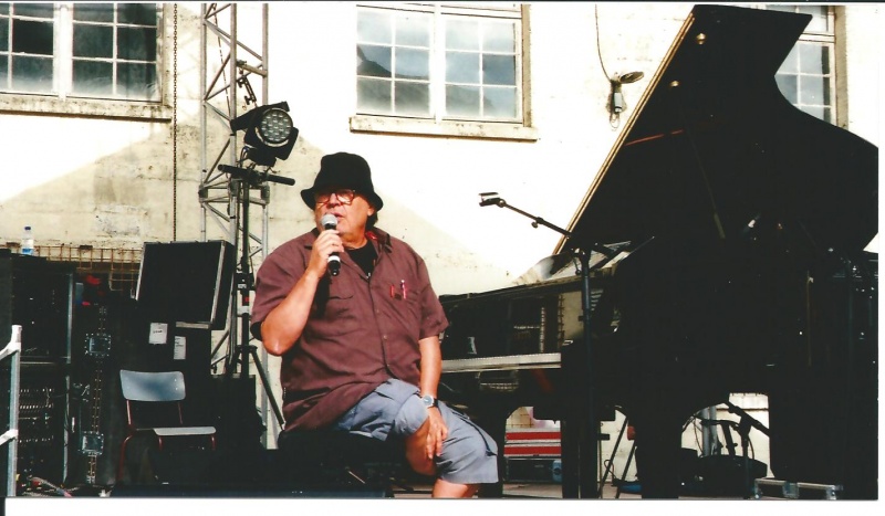 Fichier:Bernard Lubat Teciverdi 2014 - Photo Dominique Clouzeau.jpg