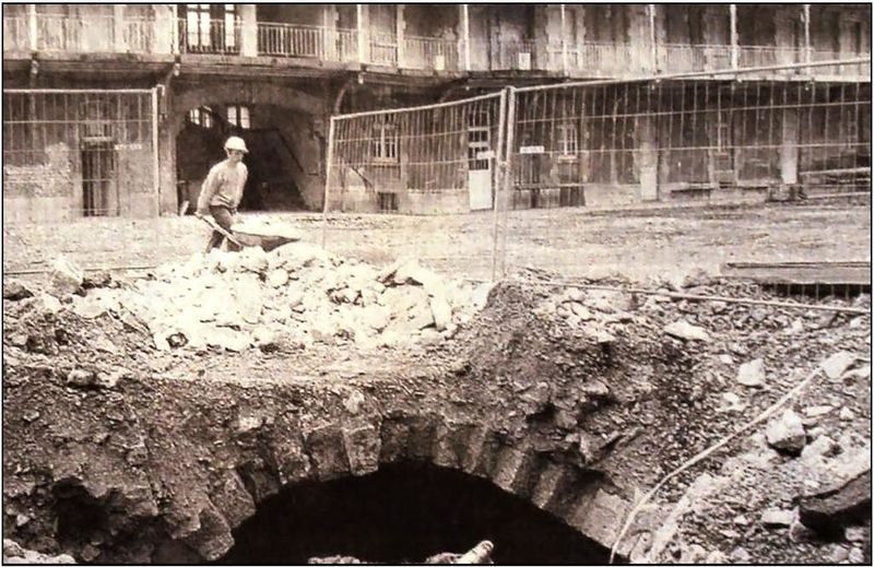 Fichier:Musee Agesci Juin 2003.jpg