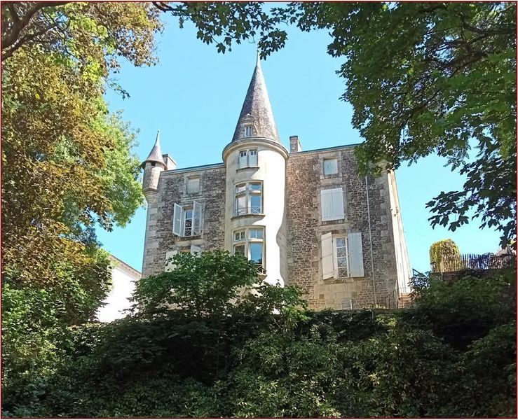 Fichier:Vue de la Sevre 2022.jpg