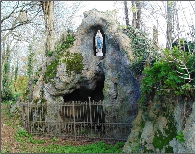 Fichier:Grotte Marot Montage.jpg