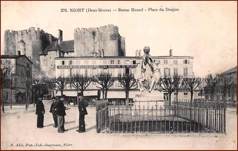 Fichier:Magasin Donjon.jpg