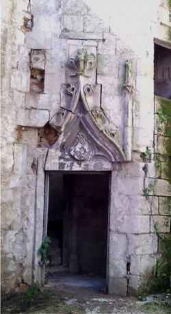 Porte de l'hôtel Chaumont.jpg