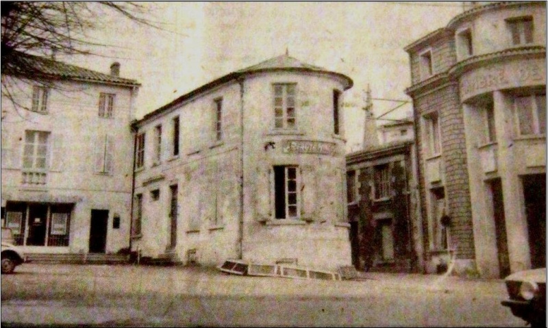 Fichier:Photo 1975. Rue Barbeziere.jpg