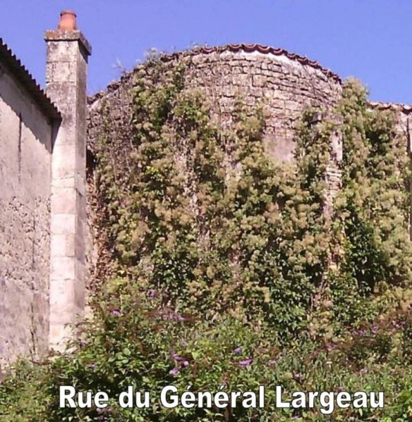 Fichier:Rue du General Largeau2.jpg
