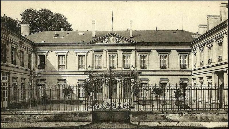 Fichier:Prefecture Niort.jpg