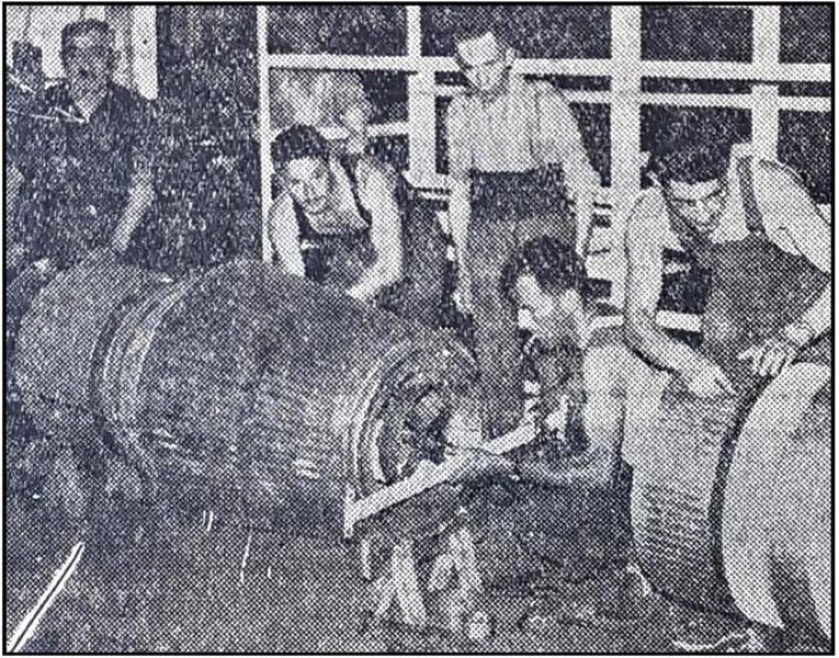 Fichier:1957 Biscara cylindre.jpg